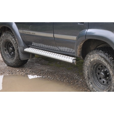 TOYOTA LANDCRUISER 80 ROCK ARMOR PASO LATERAL