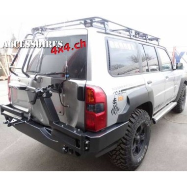 Heckstoßstange Nissan Patrol Y60