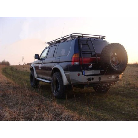 Rear bumper for version toyota HILUX Revo 2016