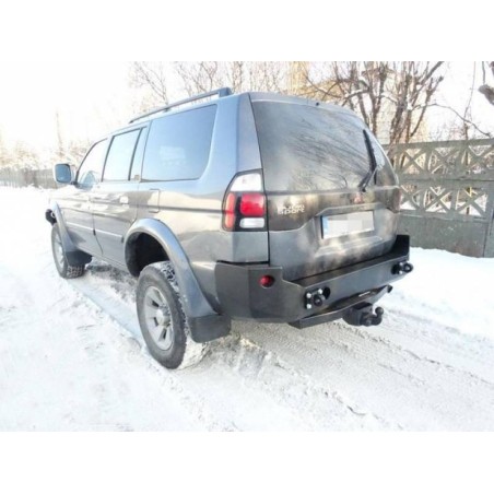 Paraurti posteriore per versione toyota HILUX Revo 2016