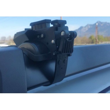 Universal roof bars for raise rail