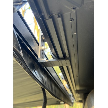 Taiga Pro – tenda doccia, staffe per tendalino