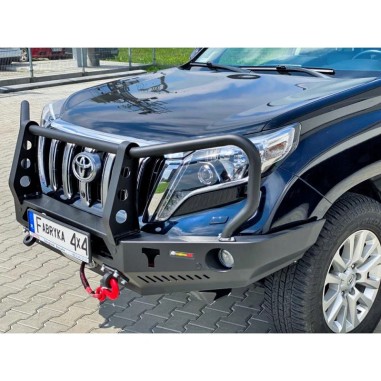 Paragolpes delantero con búfalo Nissan Navara D23