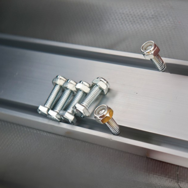 awning Swisskings  pull out  1.4 m x 2 m