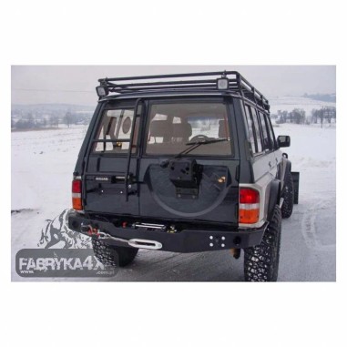 Rear bumper with winch mount for lowered Nissan Y60 body