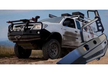 Raid 4x4 , pare-choc, galerie, réservoirs, rangement